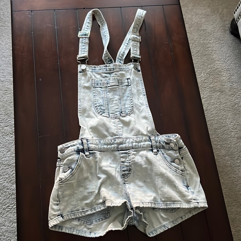 Bebe overall shorts